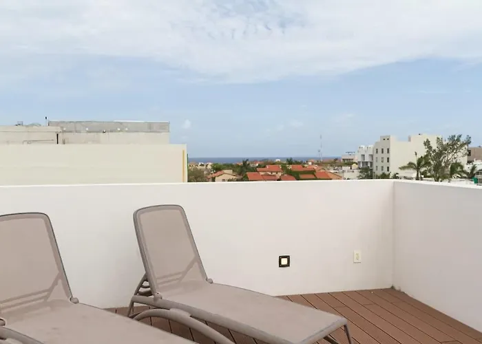 Beautiful 2br Ph, Private Rooftop, Sauna, Gym Hébergement de vacances