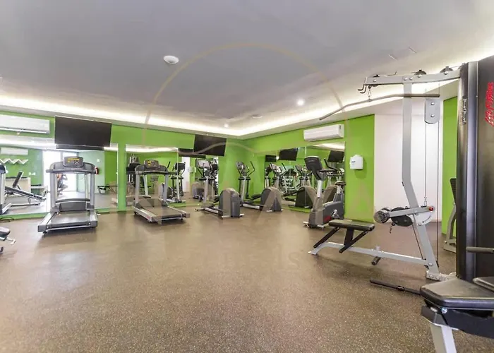 Beautiful 2br Ph, Private Rooftop, Sauna, Gym